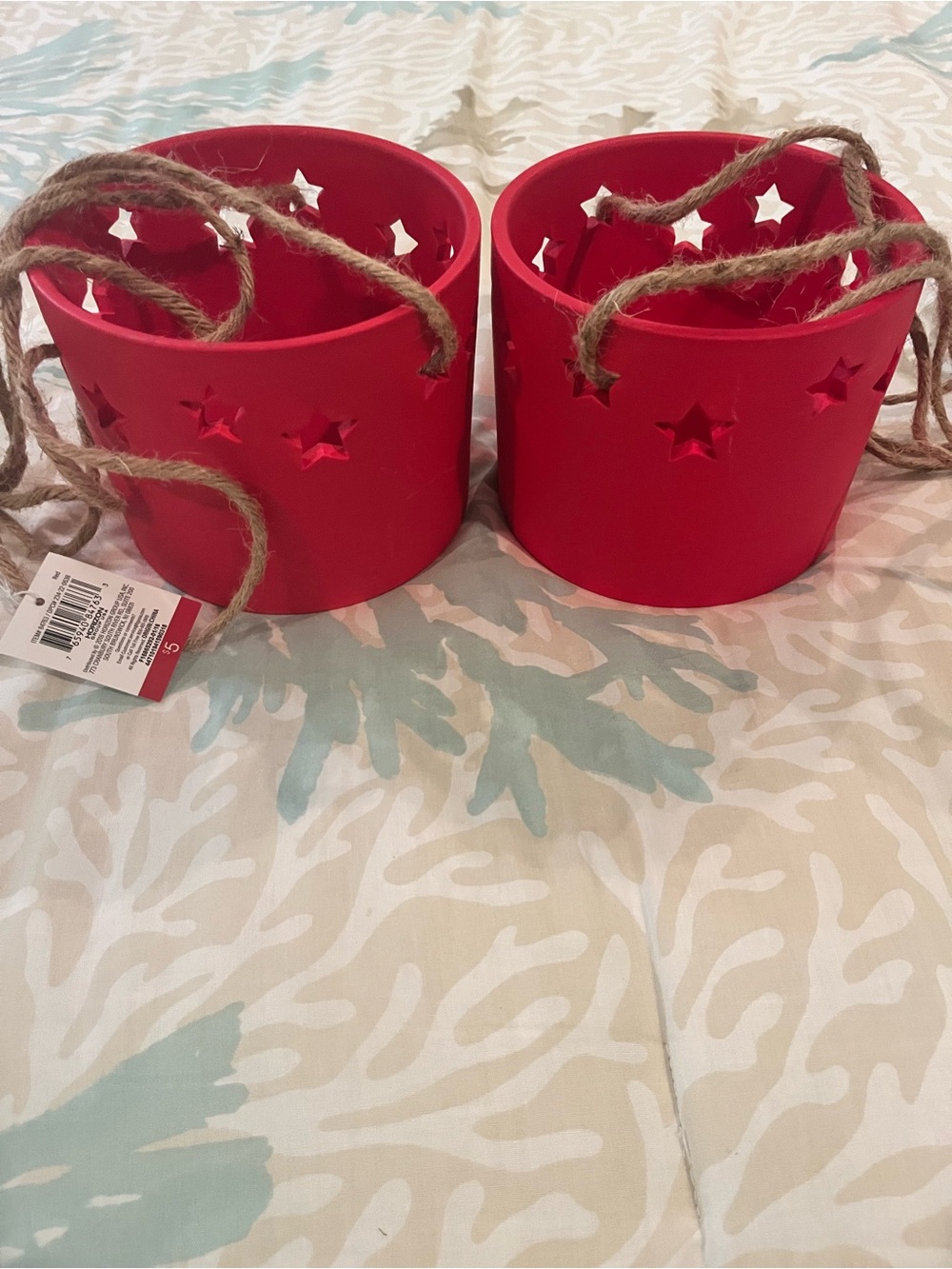 Red Patriotic planters